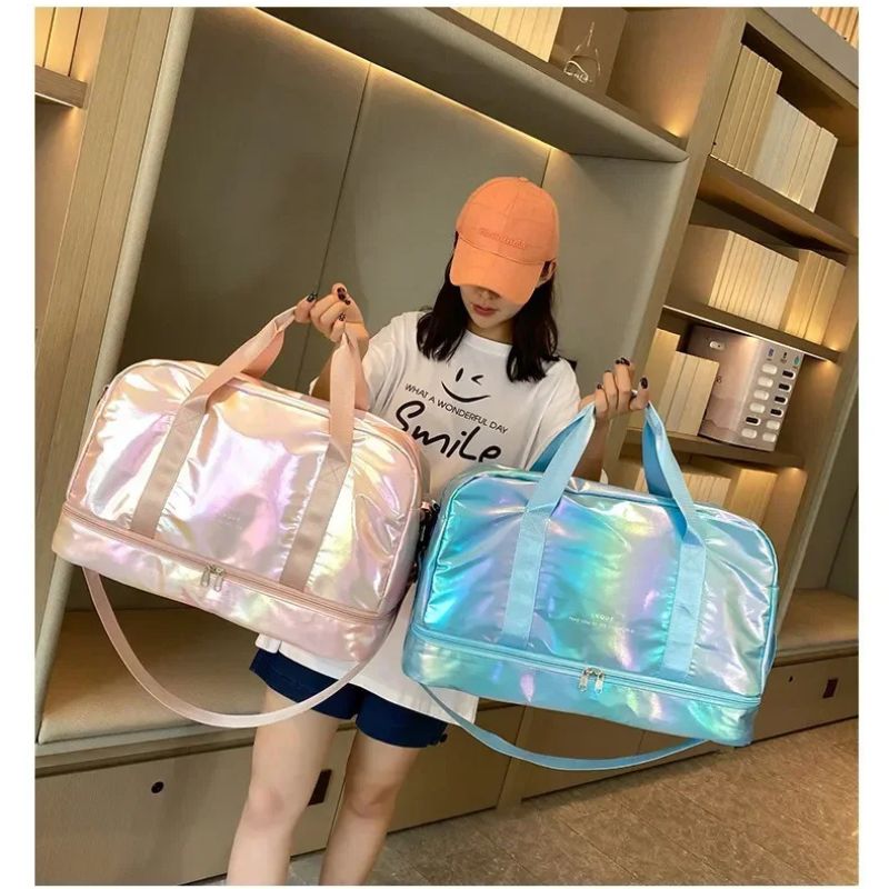 Weekend- & träningsväska med skofack – stilren, rymlig och glansig design