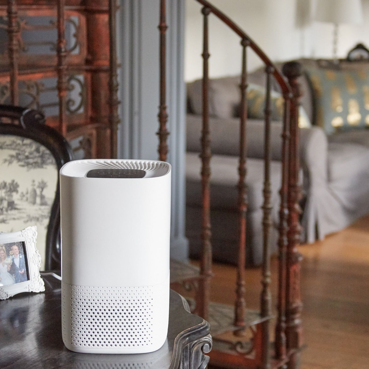 Lanaform AV-99C – Smart luftrenare med HEPA-filter, luftkvalitetssensor och appstyrning