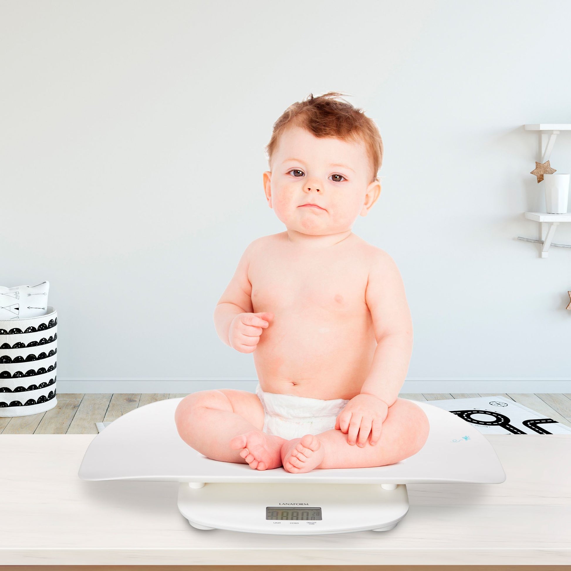 Lanaform Evolutive Scale – Digital baby- och barnvåg som växer med barnet