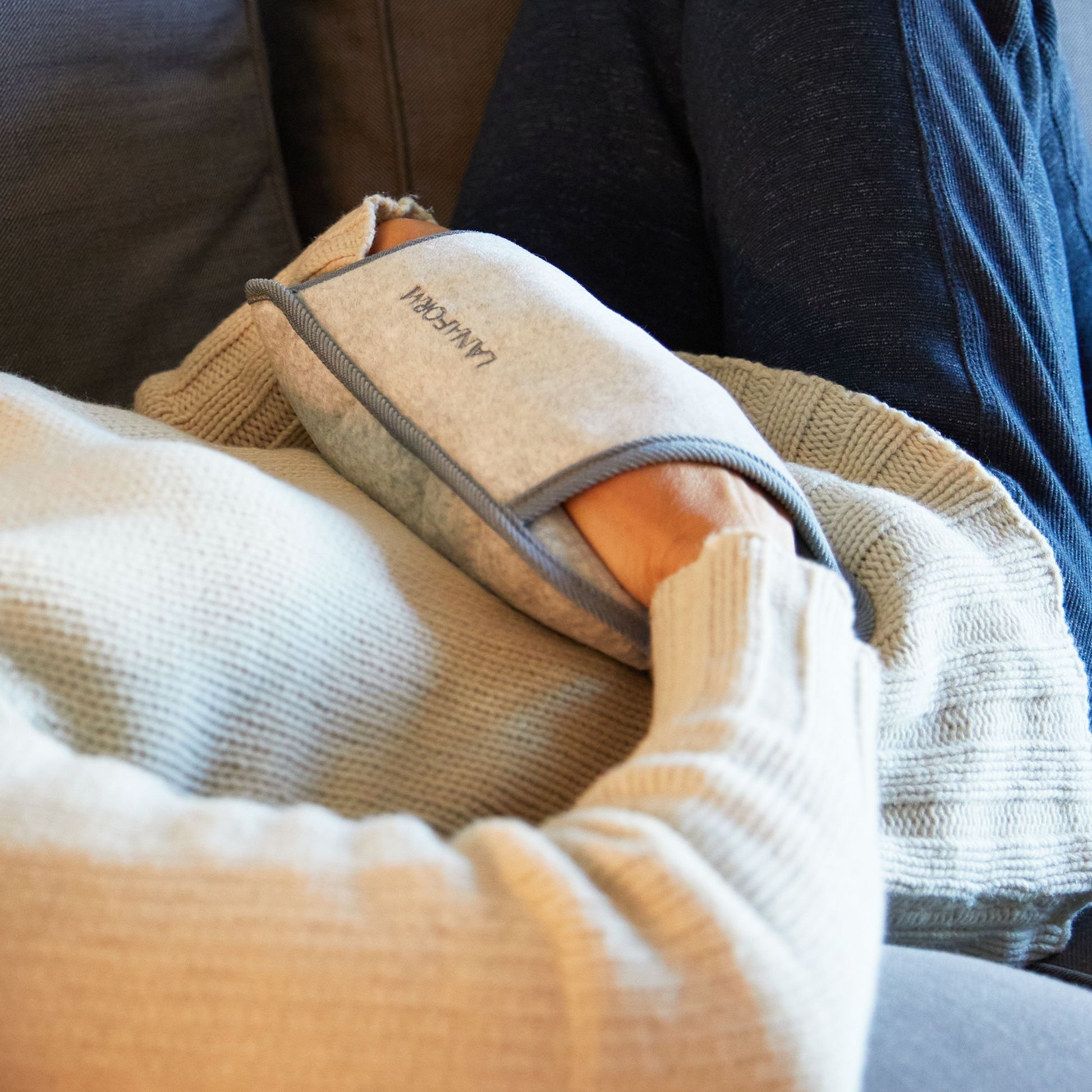 Lanaform Hottle Well-Being – Elektrisk värmedyna med mjukt textilöverdrag