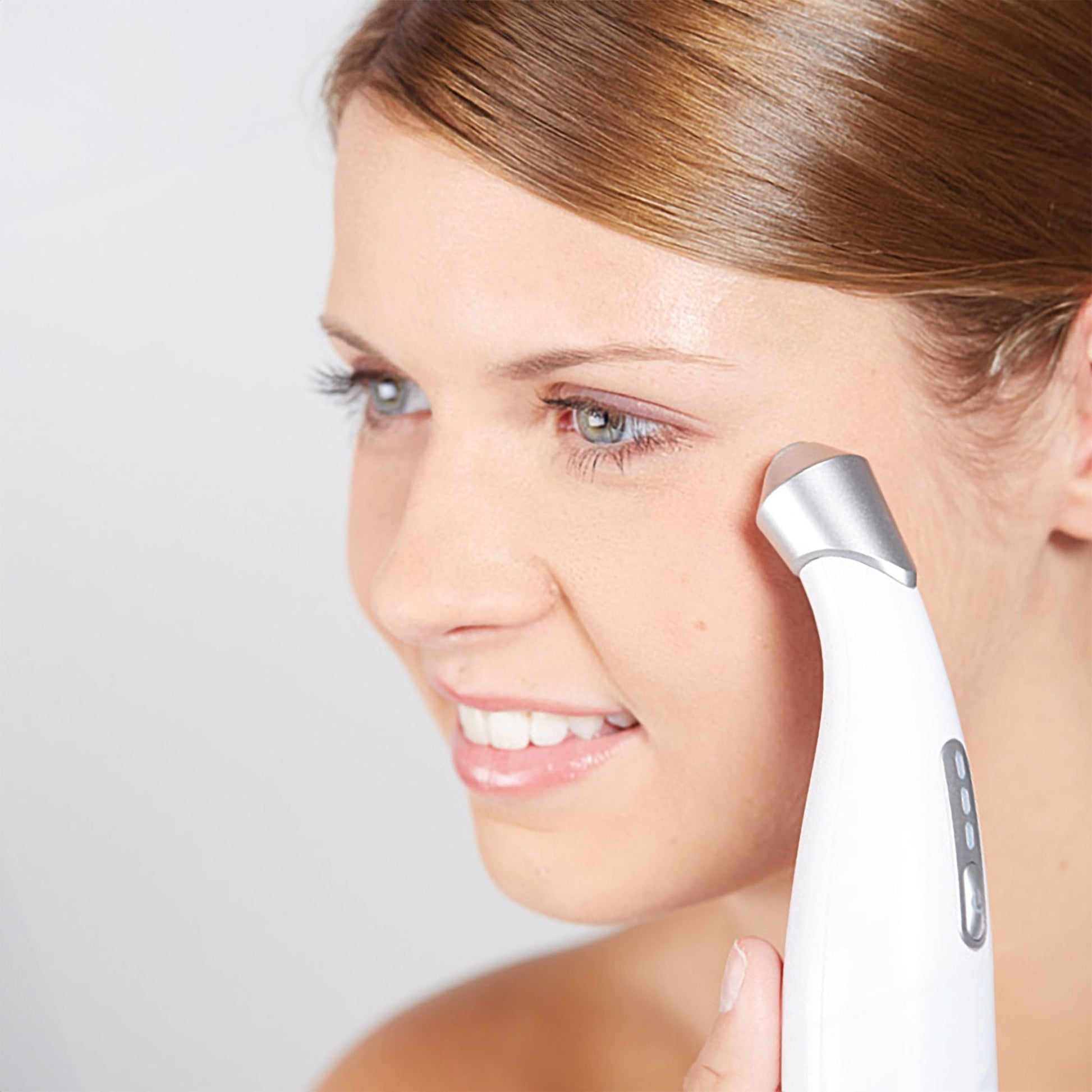 Lanaform MiniDermabrasion – Mikrodermabrasion för hemmabruk med vakuum och peeling