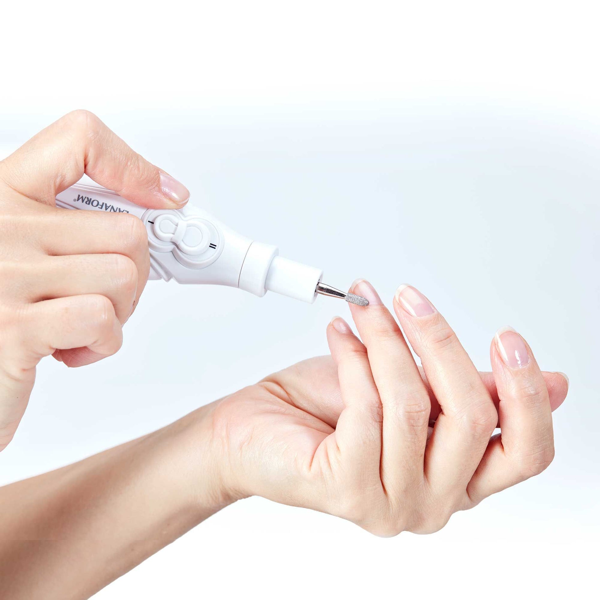 Lanaform Perfect Nail – Elektriskt manikyr- och pedikyrset med 7 tillbehör